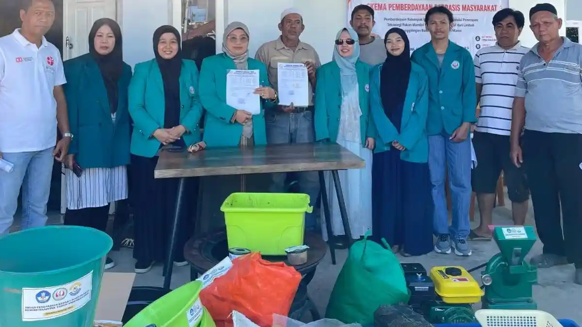 UIT Kembangkan Inovasi Pakan Bandeng Berbasis Maggot BSF di Maros Artikel ini telah tayang di Tribun-Timur.com dengan judul UIT Kembangkan Inovasi Pakan Bandeng Berbasis Maggot BSF di Maros, https://makassar.tribunnews.com/kampus/1840578/uit-kembangkan-